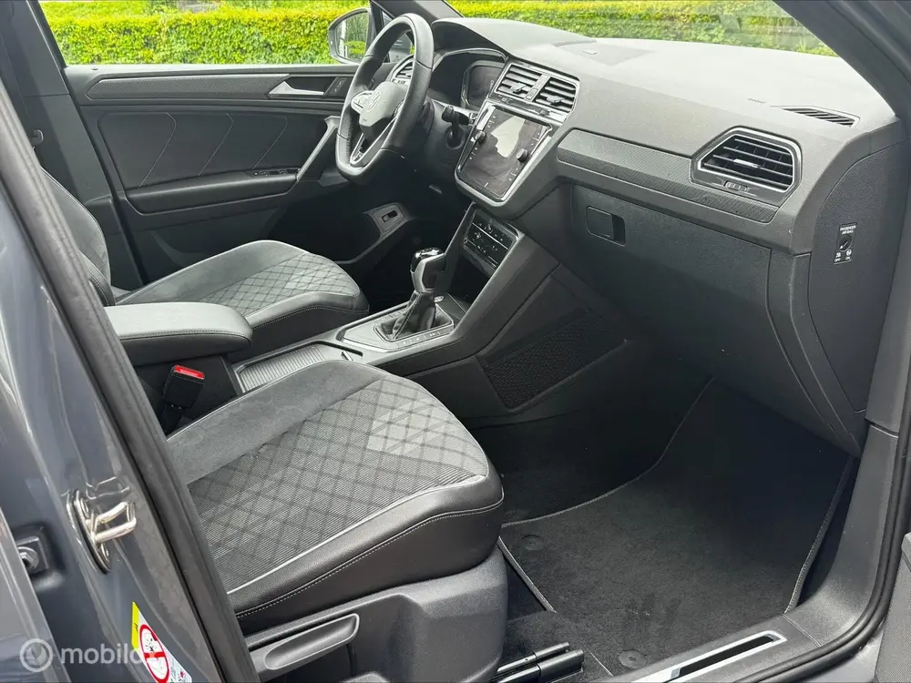 Volkswagen Tiguan 1.5 TSI R LINE DSG PANO/CAMERA/LED/ECC uit 2023, foto 5