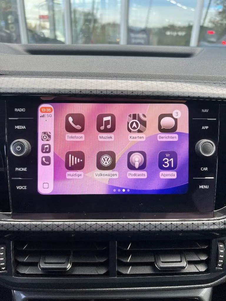 Volkswagen T-Cross Financial lease | Volkswagen T-Cross 1.0 TSI 115pk 7-DSG uit 2019, foto 12