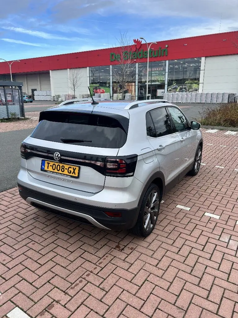 Volkswagen T-Cross Financial lease | Volkswagen T-Cross 1.0 TSI 115pk 7-DSG uit 2019, foto 6