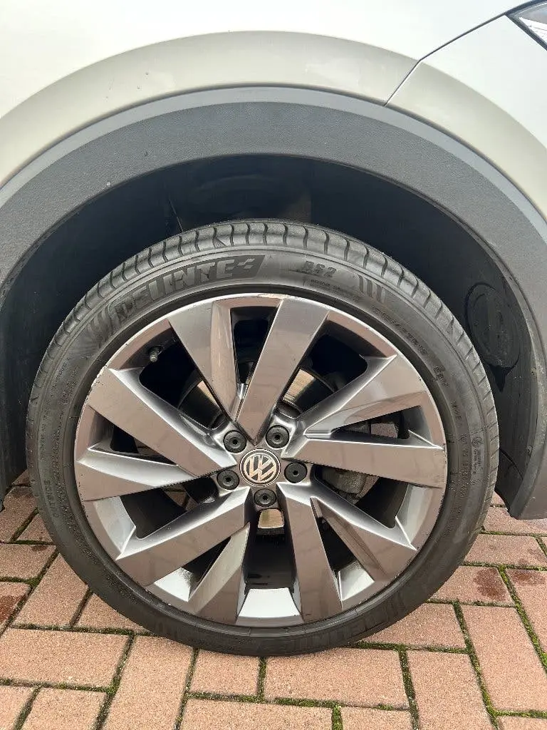 Volkswagen T-Cross Financial lease | Volkswagen T-Cross 1.0 TSI 115pk 7-DSG uit 2019, foto 7