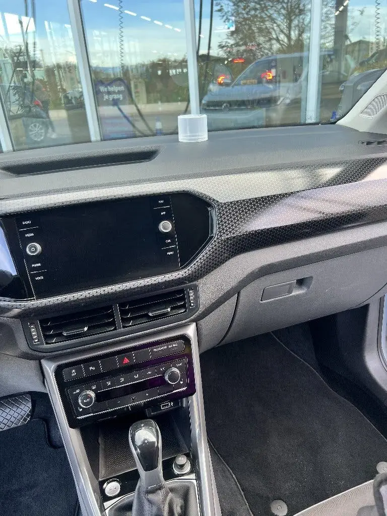 Volkswagen T-Cross Financial lease | Volkswagen T-Cross 1.0 TSI 115pk 7-DSG uit 2019, foto 9