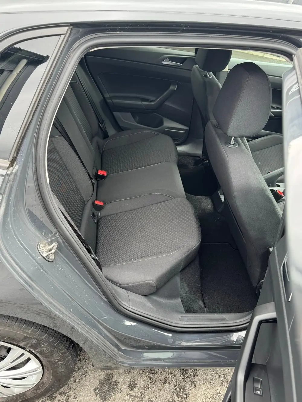 Volkswagen Polo 1.0 MPI 65pk 2019 Grijs uit 2019, foto 11