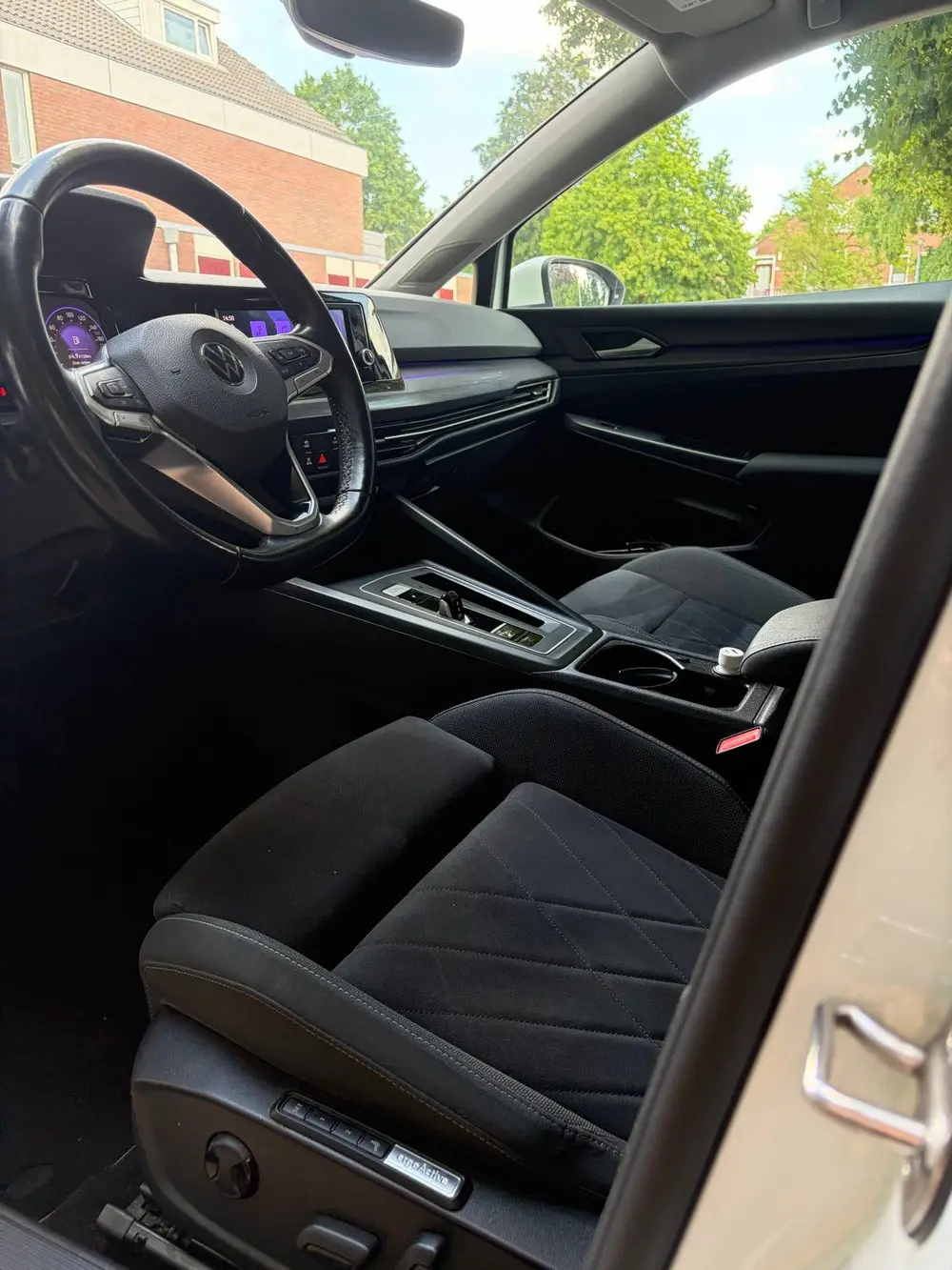 Volkswagen Golf 8 style tdi 2.0 uit 2020, foto 10