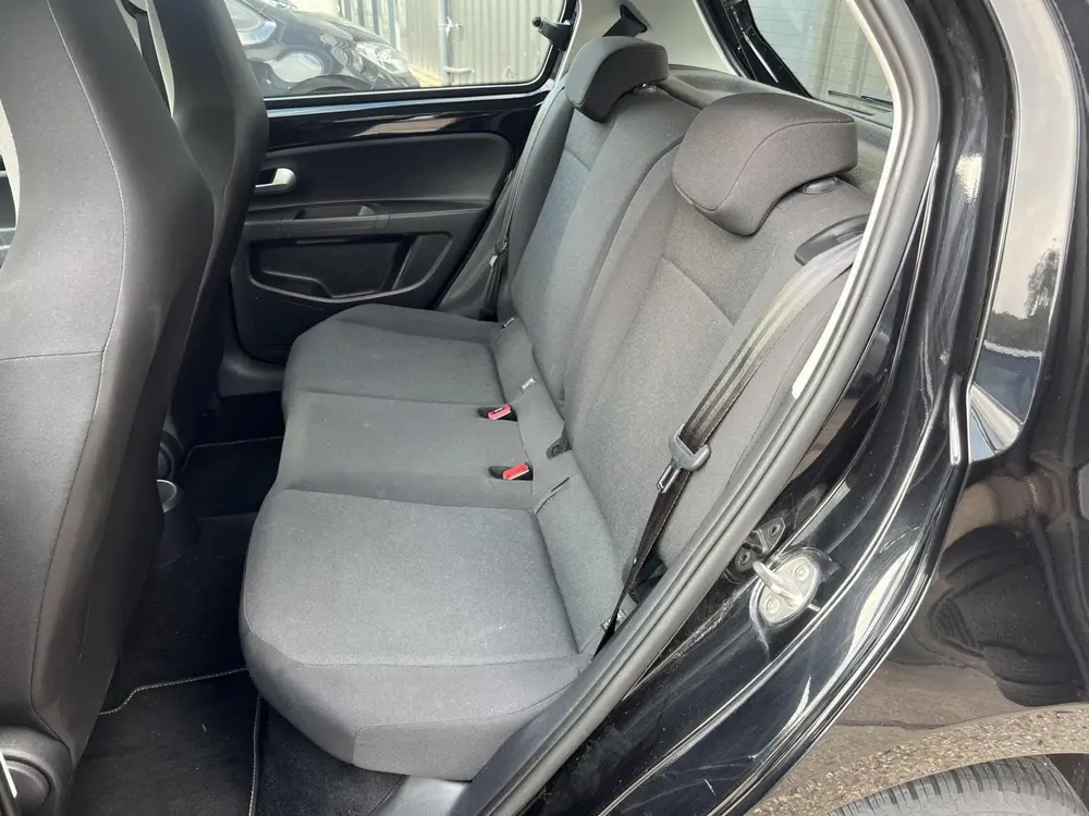 Volkswagen Up! 1.0 5DRS 2020 Zwart | Airco | uit 2020, foto 7