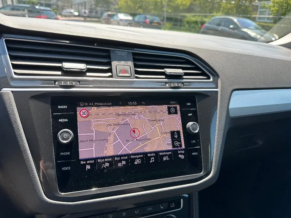 Volkswagen Tiguan 1.5 TSI | Comfortline Trekhaak LED CarPlay uit 2019, foto 12