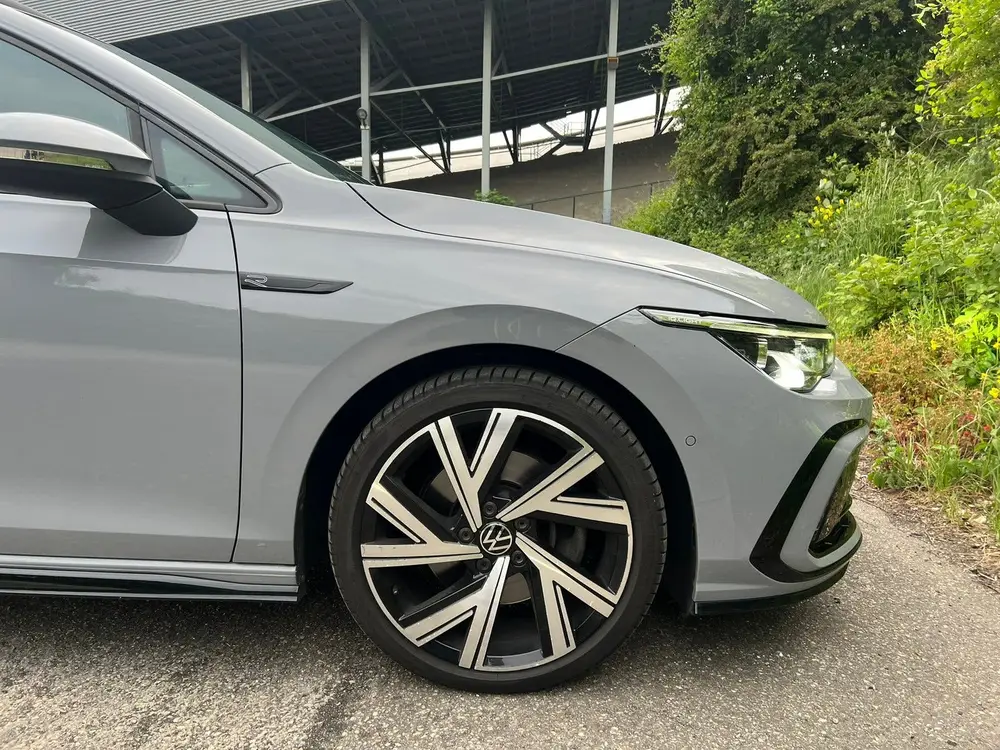 Volkswagen Golf 3x R-Line 1.5 TSI PANO VIRTUAL WINTER CAMERA uit 2021, foto 7