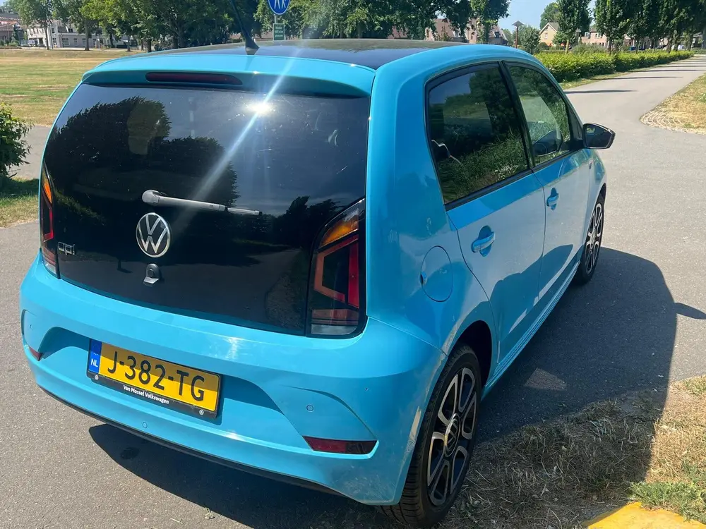 Volkswagen Up! 1.0 60PK 5D BMT - LUXE -2020 R-line Blauw uit 2020, foto 7