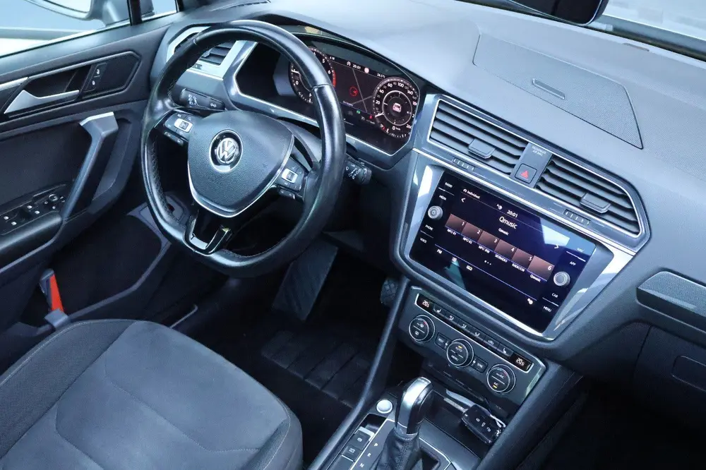 Volkswagen Tiguan 1.5 TSI R-line ACC I Pano I Apple Carplay uit 2019, foto 11