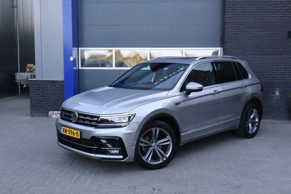 Volkswagen Tiguan 1.5 TSI R-line ACC I Pano I Apple Carplay uit 2019, foto 6