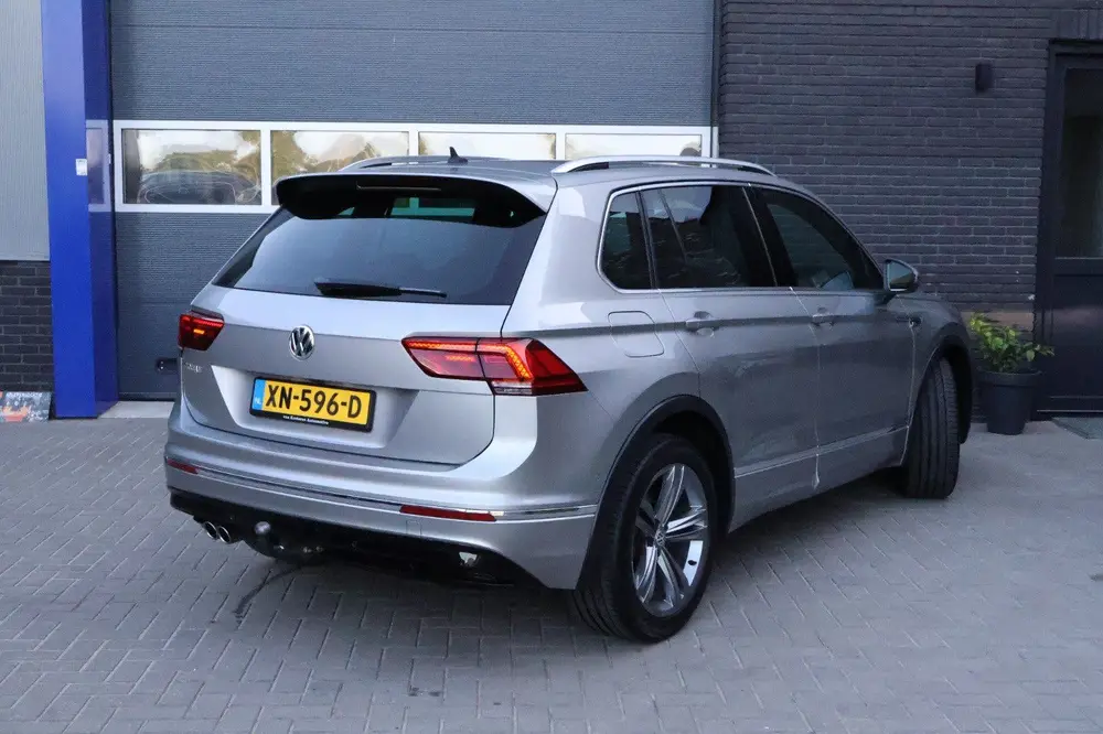Volkswagen Tiguan 1.5 TSI R-line ACC I Pano I Apple Carplay uit 2019, foto 7