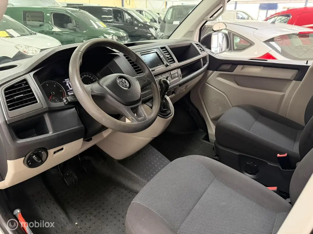 Volkswagen Transporter 2.0 TDI L2H1 Airco Cruise Navi uit 2019, foto 5