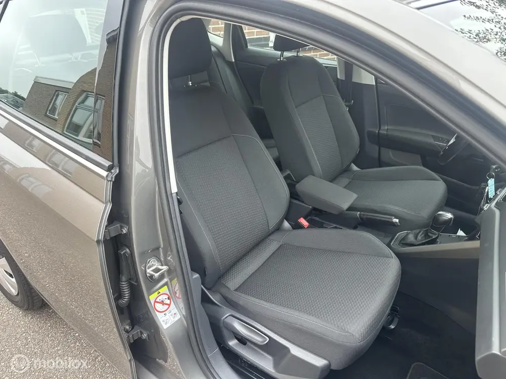 Volkswagen Polo 1.0 TSI 95PK DSG AUTOMAAT COMFORTLINE CARPLA uit 2019, foto 17