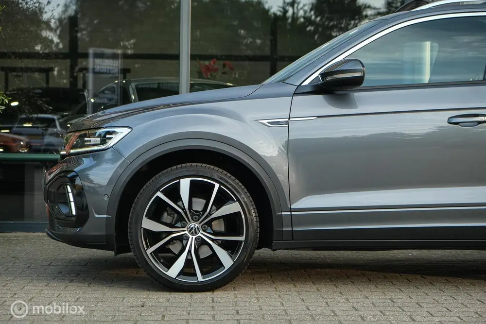 Volkswagen T-Roc 1.5 TSI R-Line | Pano | IQLed | 19 Inch | A uit 2022, foto 10