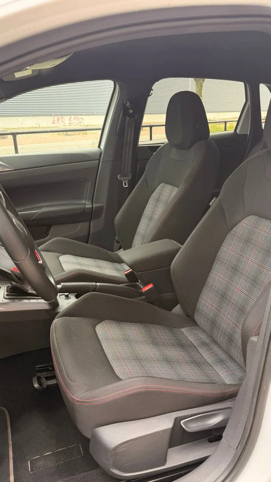 Volkswagen Polo 2.0 TSI 207pk Dsg-7 2024 Wit uit 2024, foto 10