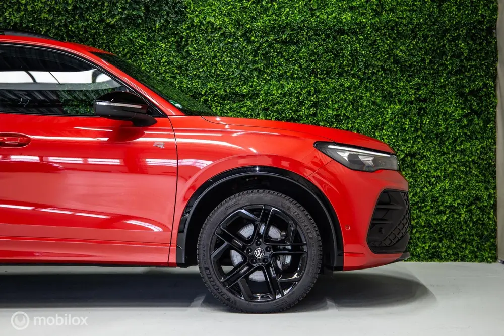 Volkswagen Tiguan 1.5 eHybrid R-Line|Leer|Trekh.|NL|IQ Light uit 2024, foto 8