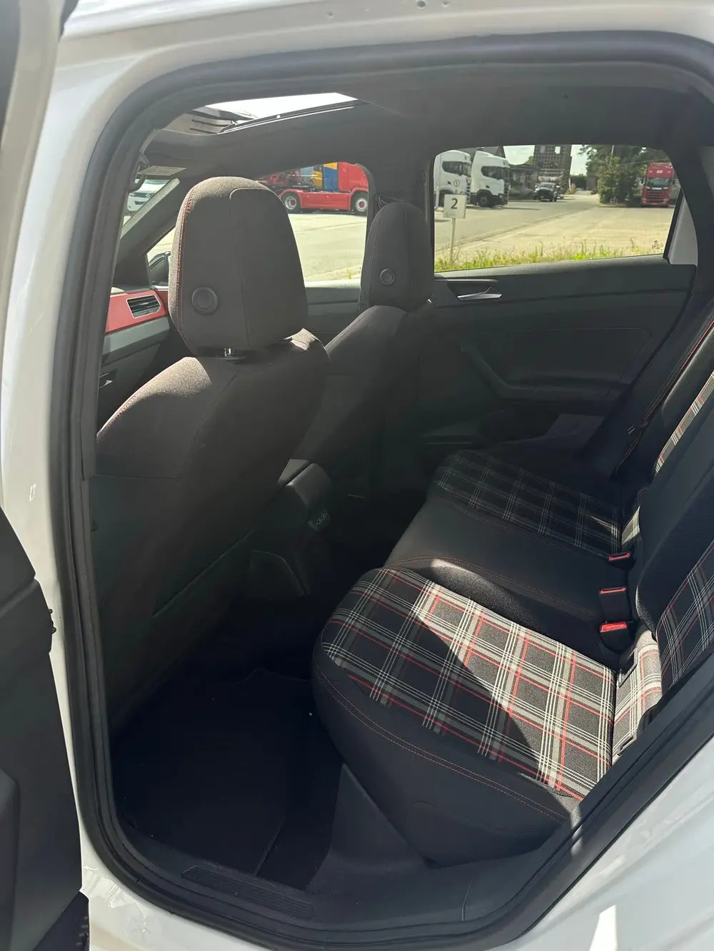 Volkswagen Polo 2.0 TSI 200pk 6-DSG 2020 Wit uit 2020, foto 17