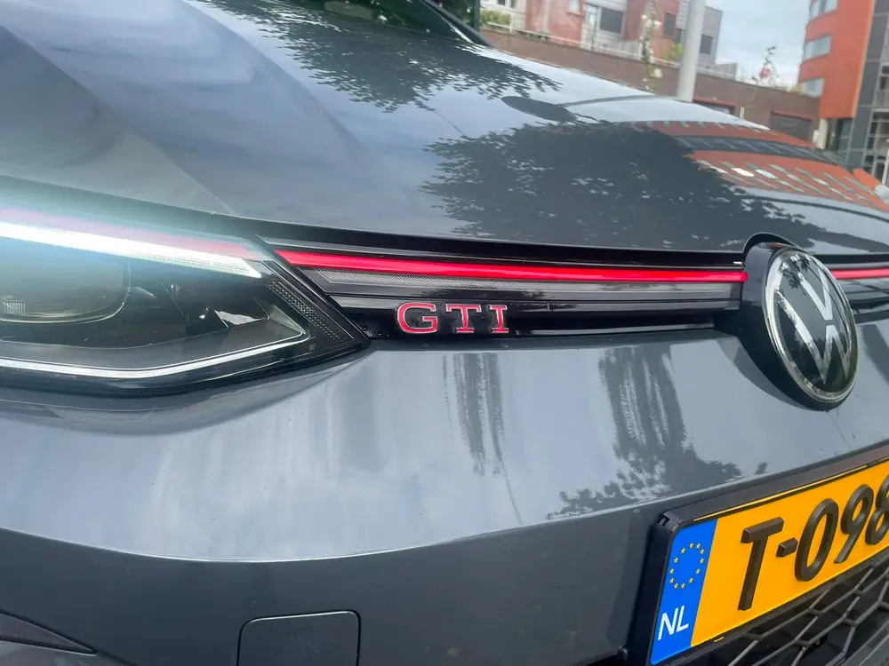 Volkswagen Golf 8 GTI, Moonstone Grey, Dealer onderhouden. uit 2021, foto 6