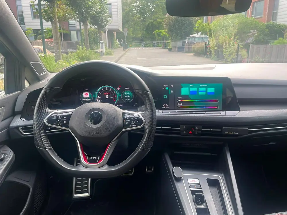 Volkswagen Golf 8 GTI, Moonstone Grey, Dealer onderhouden. uit 2021, foto 8