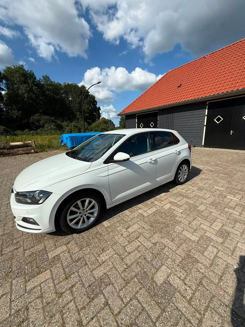 Volkswagen Polo 1.0 TSI 95pk Highline 2019 Wit Navi Airco uit 2019