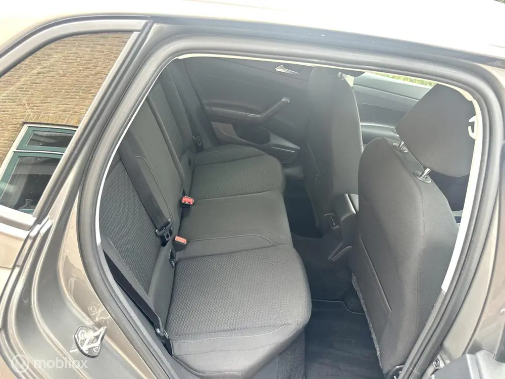 Volkswagen Polo 1.0 TSI 95PK FACELIFT MODEL R-LINE PAKKET CA uit 2021, foto 11