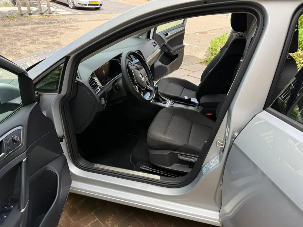 Volkswagen Golf VII Golf E-golf 11.xxx KM (als nieuw) uit 2019, foto 12