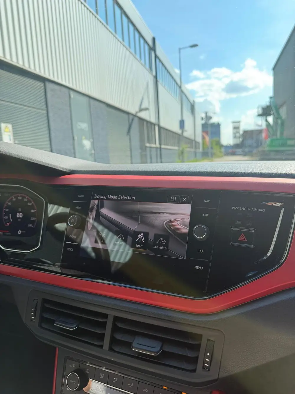 Volkswagen Polo 2.0 TSI 200pk 6-DSG 2020 Zwart uit 2020, foto 8