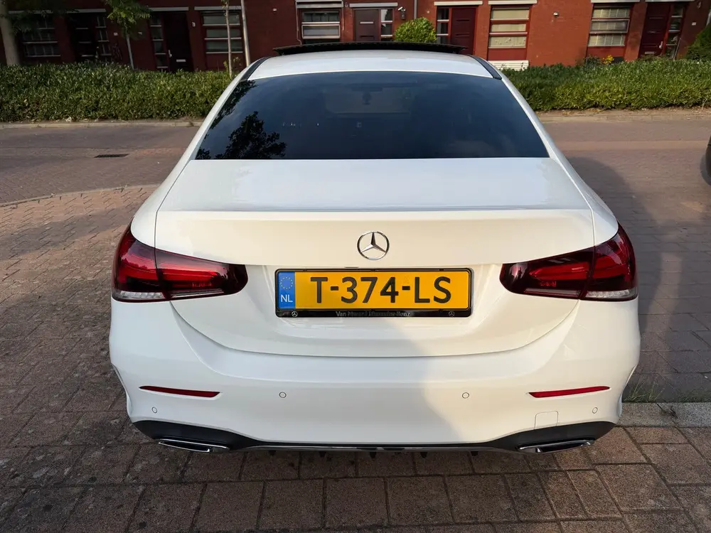 Mercedes-Benz A-Klasse Benz A-Klasse A 200 163pk 7G-DCT 2019 Wit AMG LIne uit 2019, foto 4