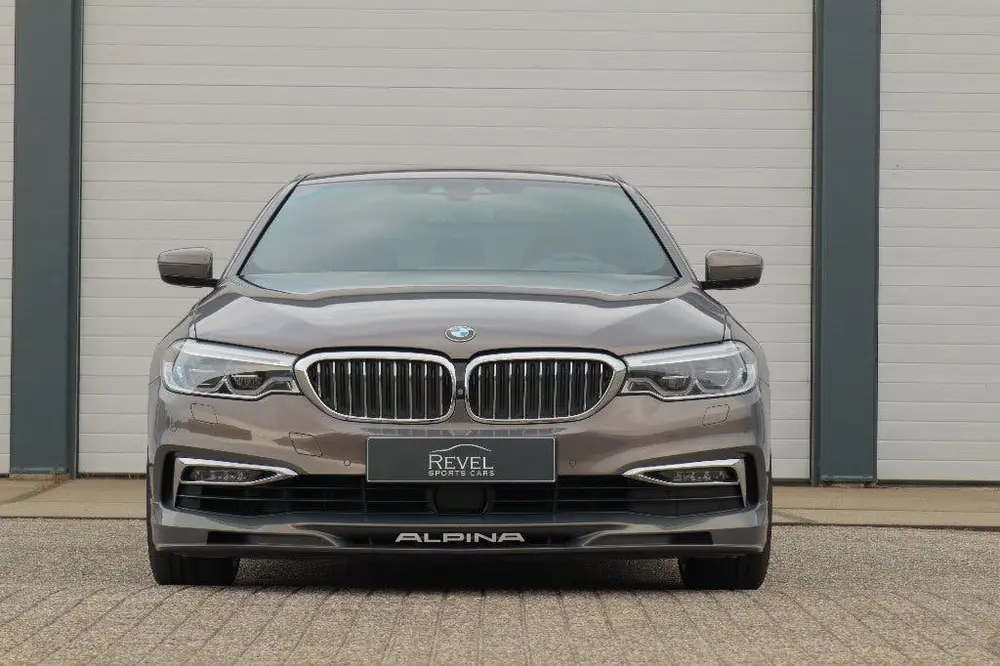 BMW B5 Touring Performance Brakes Champagne Quartz uit 2019, foto 2