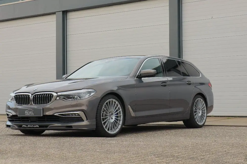 BMW B5 Touring Performance Brakes Champagne Quartz uit 2019, foto 5