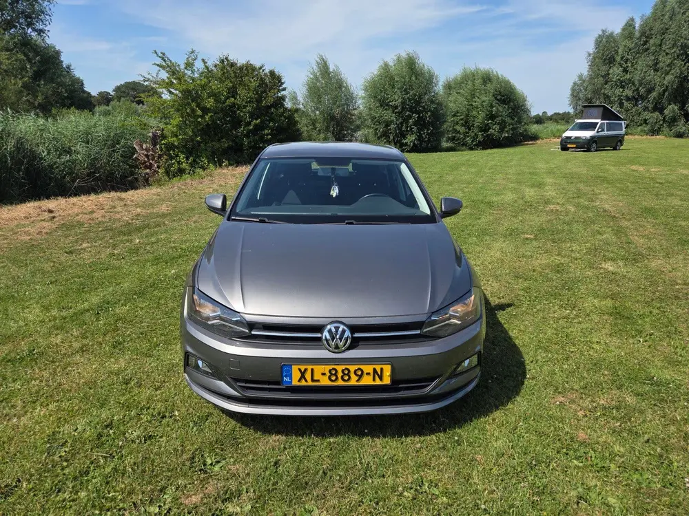 Volkswagen Polo 1.0 TSI 95pk 2019 Grijs uit 2019, foto 2