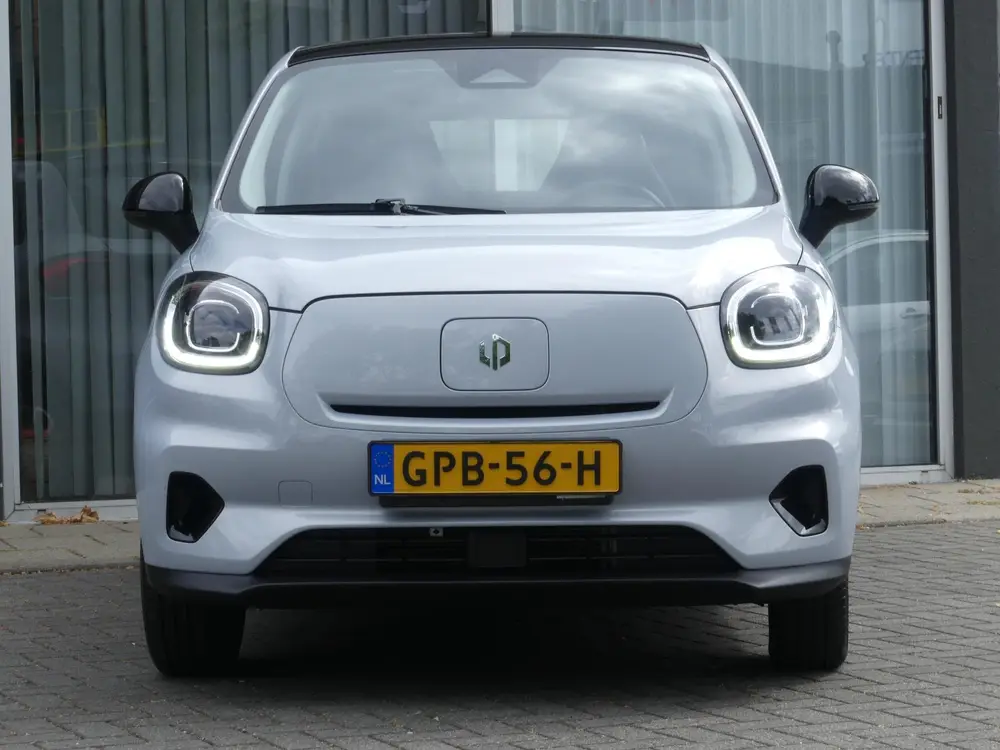 Leapmotor T03 Design 37.3 kWh Navigatie, Park. sensoren acht uit 2024, foto 7