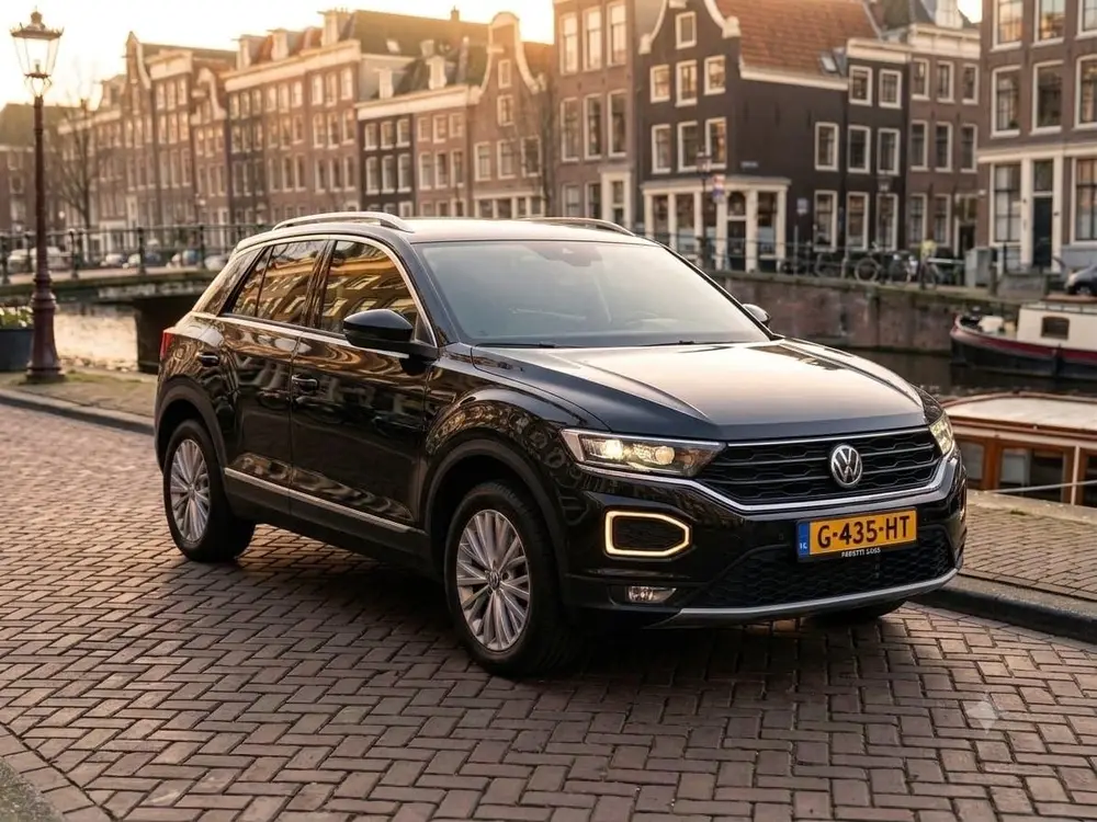 Volkswagen T-Roc 1.5 TSI 150pk 2019 Zwart uit 2019, foto 2