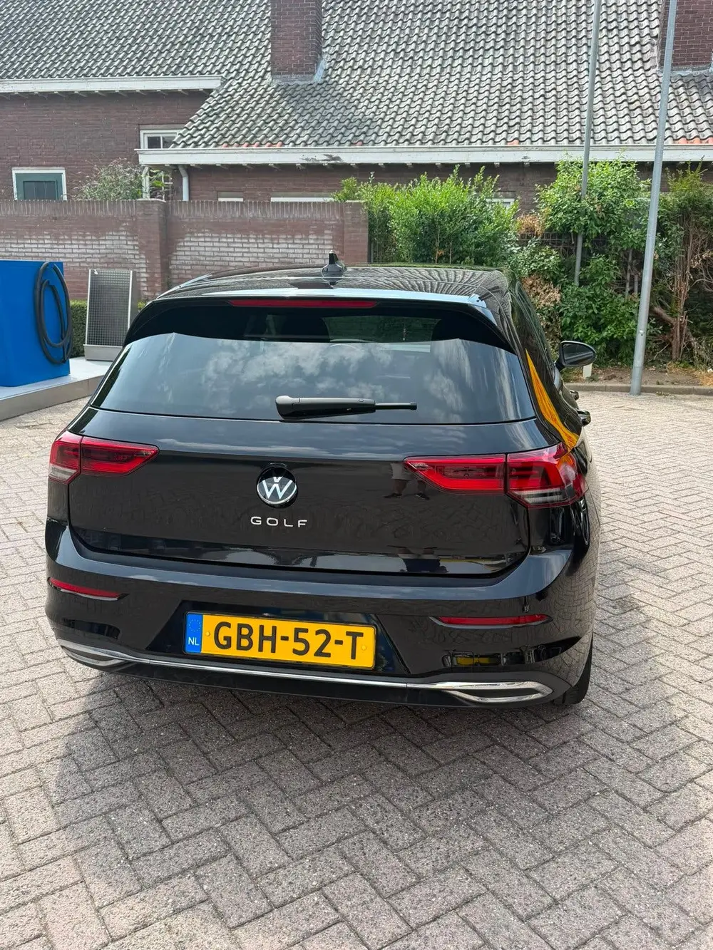 Volkswagen Golf 1.0 TSI 110pk 2021 Zwart uit 2021, foto 3