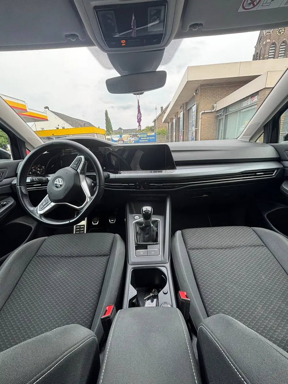 Volkswagen Golf 1.0 TSI 110pk 2021 Zwart uit 2021, foto 6
