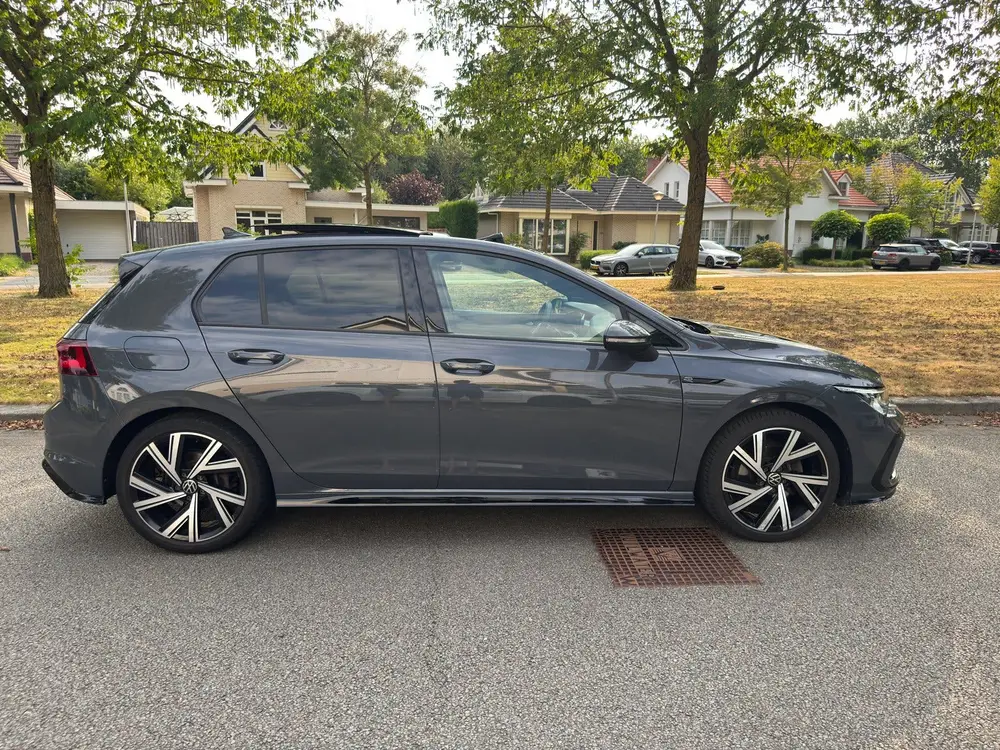 Volkswagen Golf 1.5 eTSI R-Line DSG Pano Harman IQ.Light uit 2021, foto 8