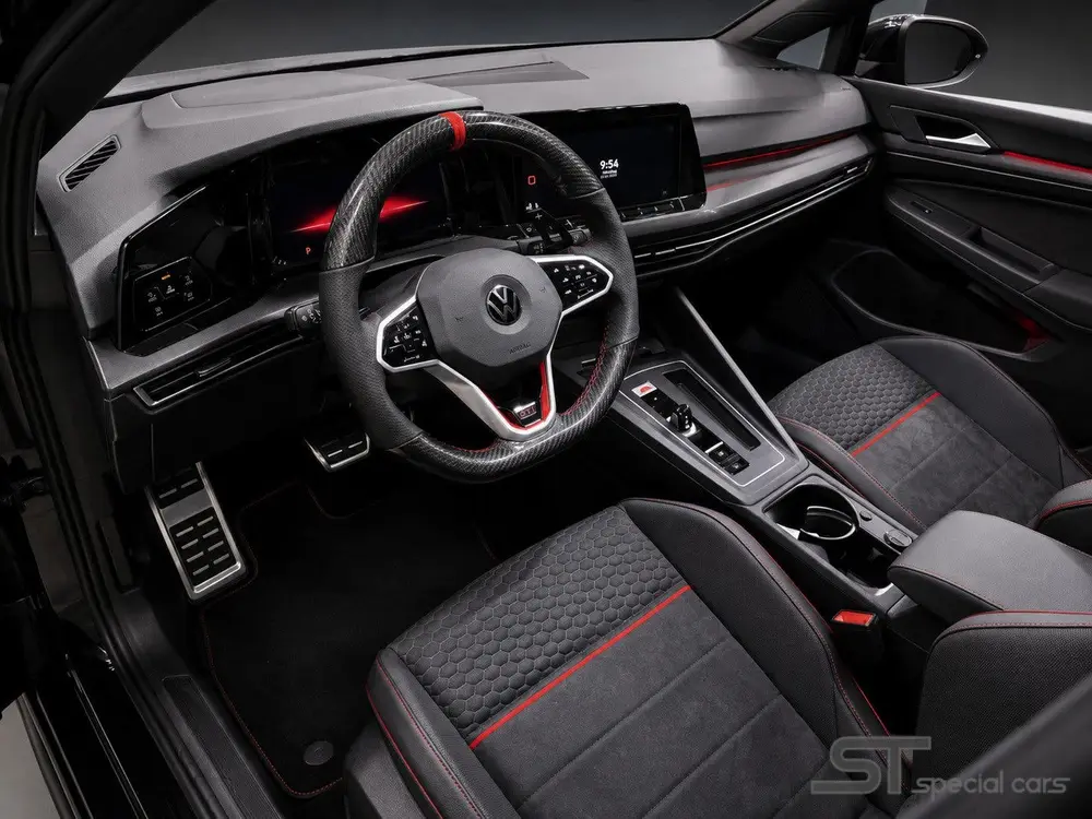 Volkswagen Golf 2.0 TSI GTI Clubsport|Pano|Diffuser uit 2022, foto 10