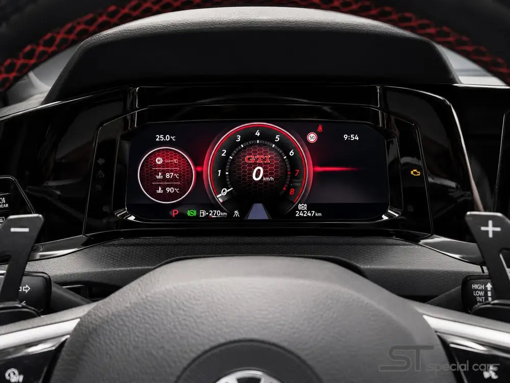 Volkswagen Golf 2.0 TSI GTI Clubsport|Pano|Diffuser uit 2022, foto 17