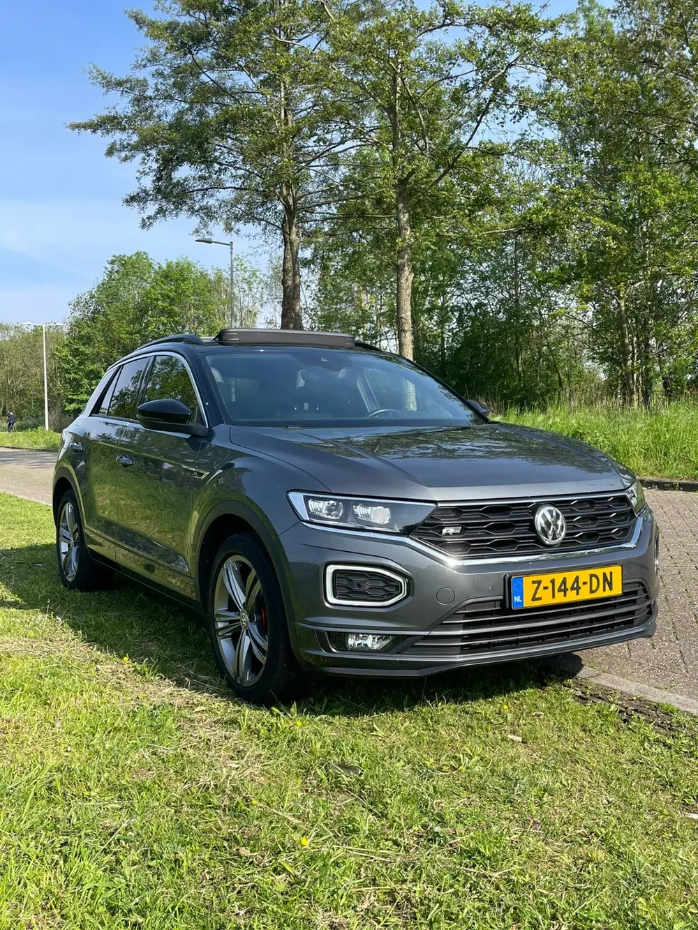 Volkswagen T-Roc 1.5 TSI 150pk 7-DSG 2019 Grijs uit 2019, foto 4