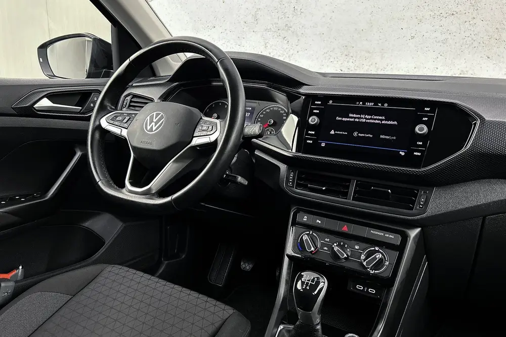Volkswagen T-Cross 1.0 TSI Life | Adaptieve cruise control | uit 2022, foto 14