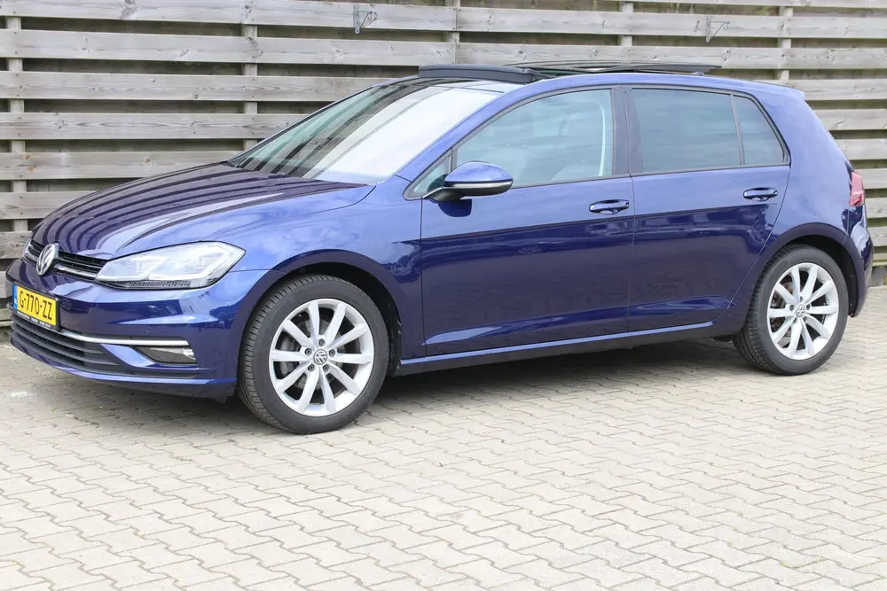 Volkswagen Golf 1.5 TSI Highline / Panoramadak / Cruise / Cl uit 2020, foto 3