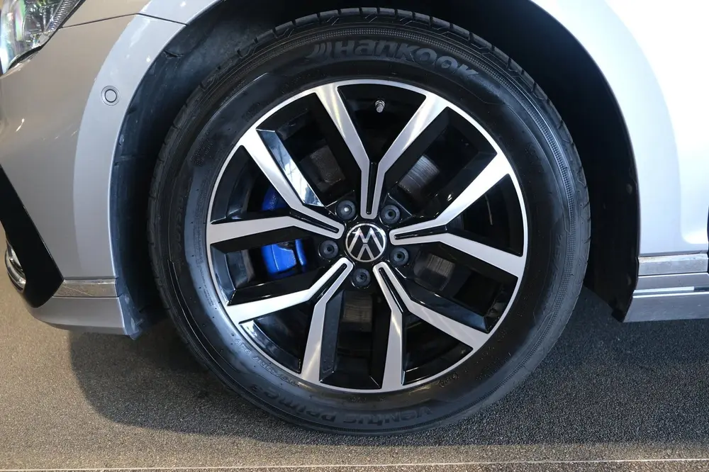 Volkswagen Passat 1.4 TSI PHEV GTE 218 PK Pano Trek Virtual uit 2020, foto 17