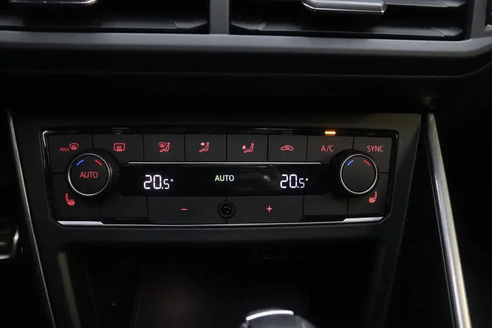 Volkswagen Polo 2.0 TSI GTI Pano ACC uit 2019, foto 17