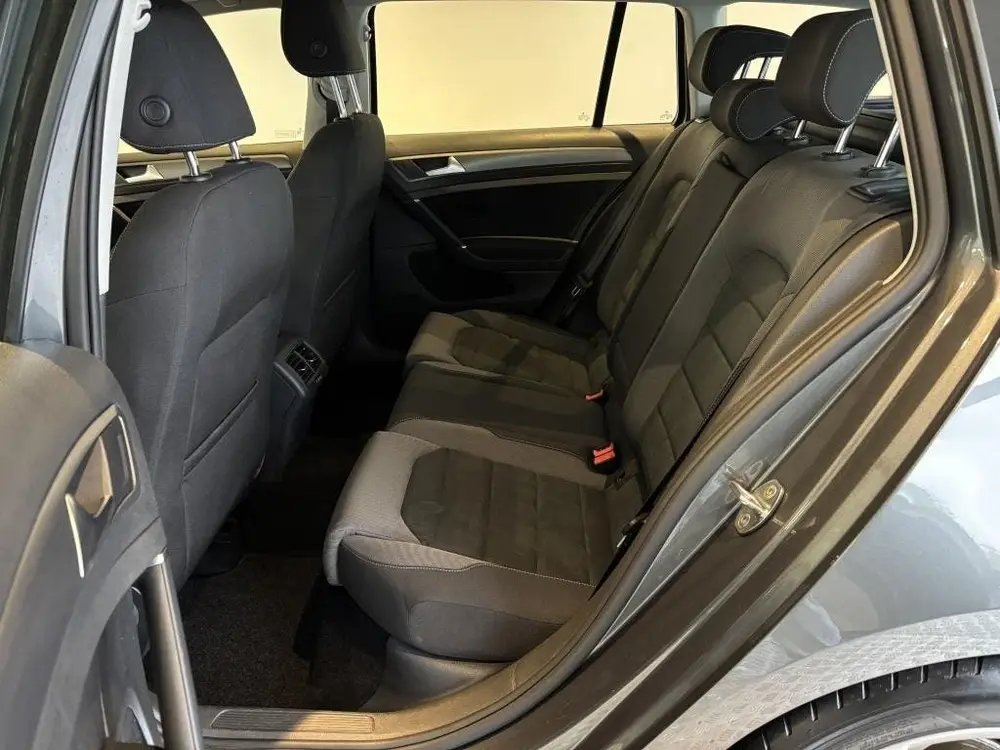 Volkswagen Golf Variant 1.5 TSI ComforLine Business 17" inch uit 2020, foto 10