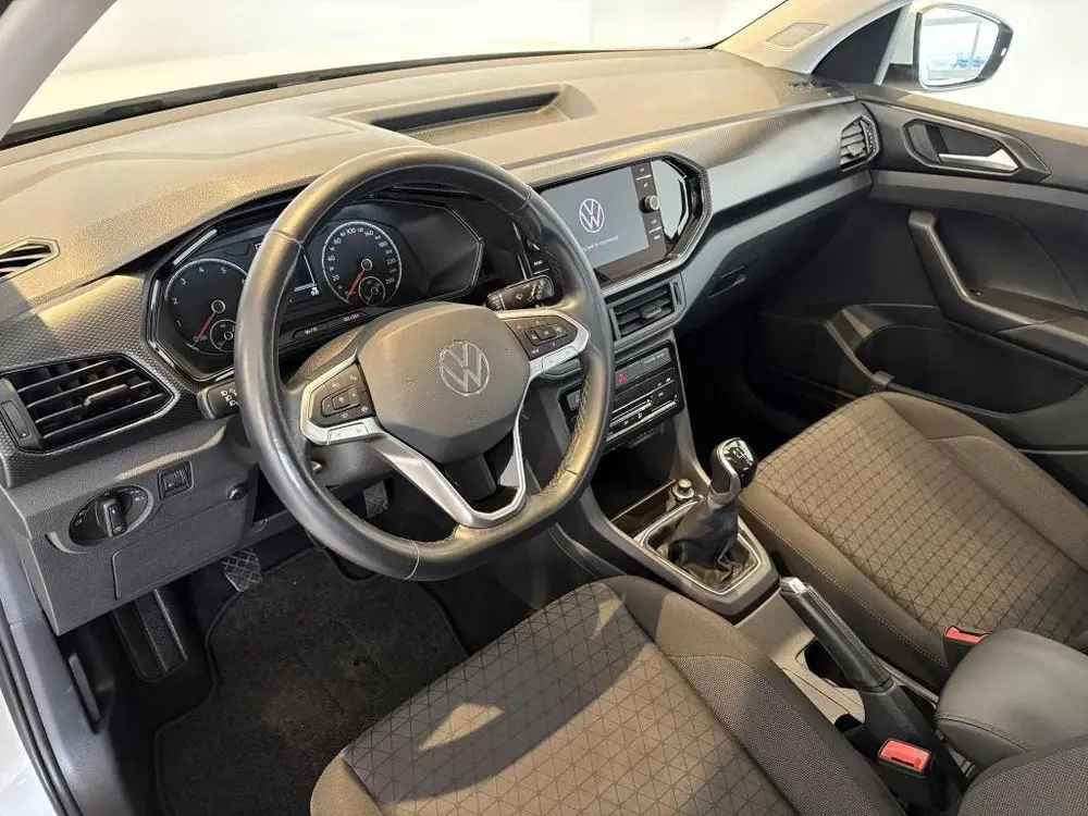 Volkswagen T-Cross 1.0 TSI Life Trekhaak, Parkeersensoren, A uit 2021, foto 3