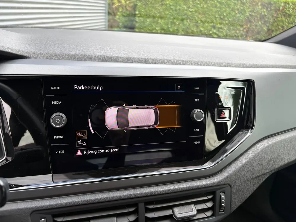 Volkswagen Polo 1.0 TSI R-Line Business AUTOMAAT/ CARPLAY/ P uit 2022, foto 19