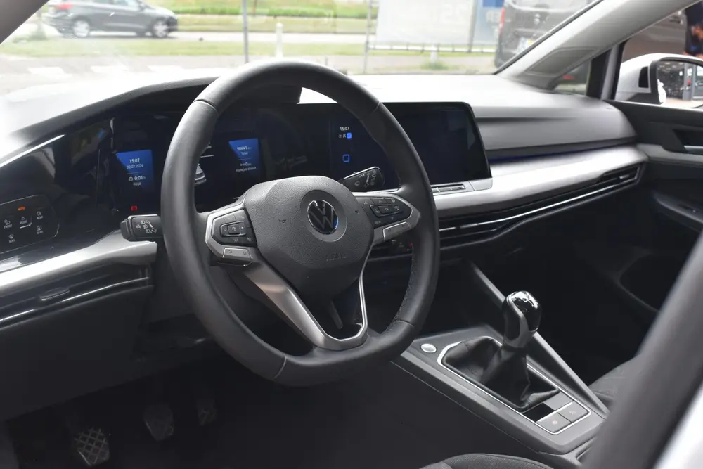 Volkswagen Golf Variant 1.0 TSI Life Business BSM | Navigati uit 2021, foto 2