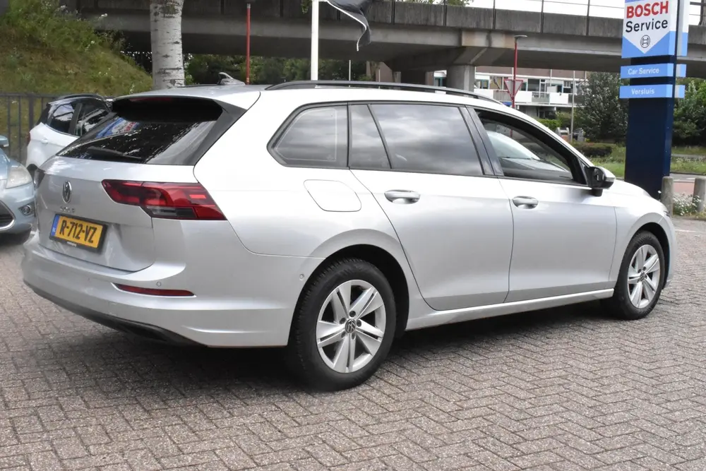 Volkswagen Golf Variant 1.0 TSI Life Business BSM | Navigati uit 2021, foto 3