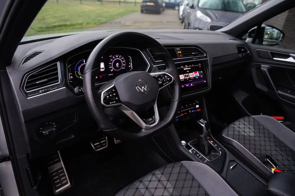 Volkswagen Tiguan 1.4 TSI eHybrid R-Line Business+ , Pano, A uit 2023, foto 5