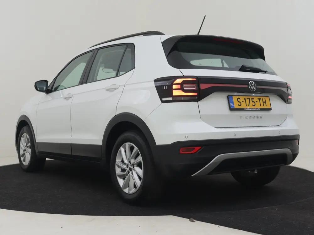 Volkswagen T-Cross 1.0 TSI Life 95Pk uit 2023, foto 11