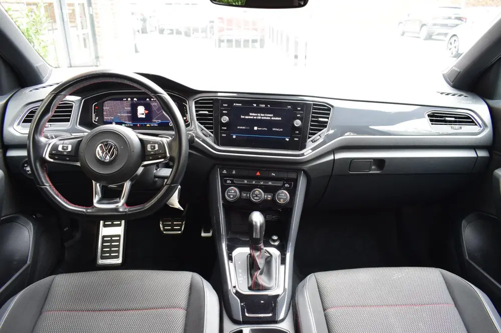 Volkswagen T-Roc 1.5 TSI DSG Aut. R Line Sport Carplay | PDC uit 2021, foto 9